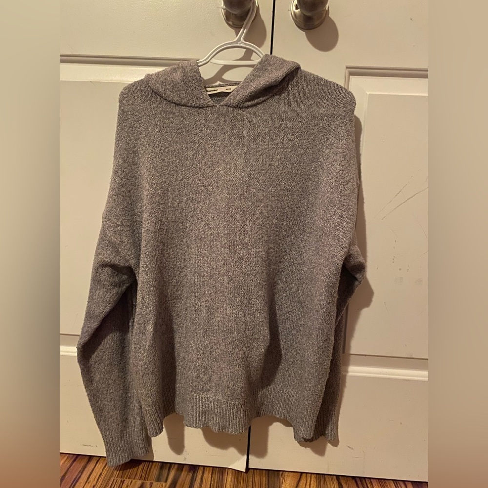 Grey Knit Sweater Bluenotes​